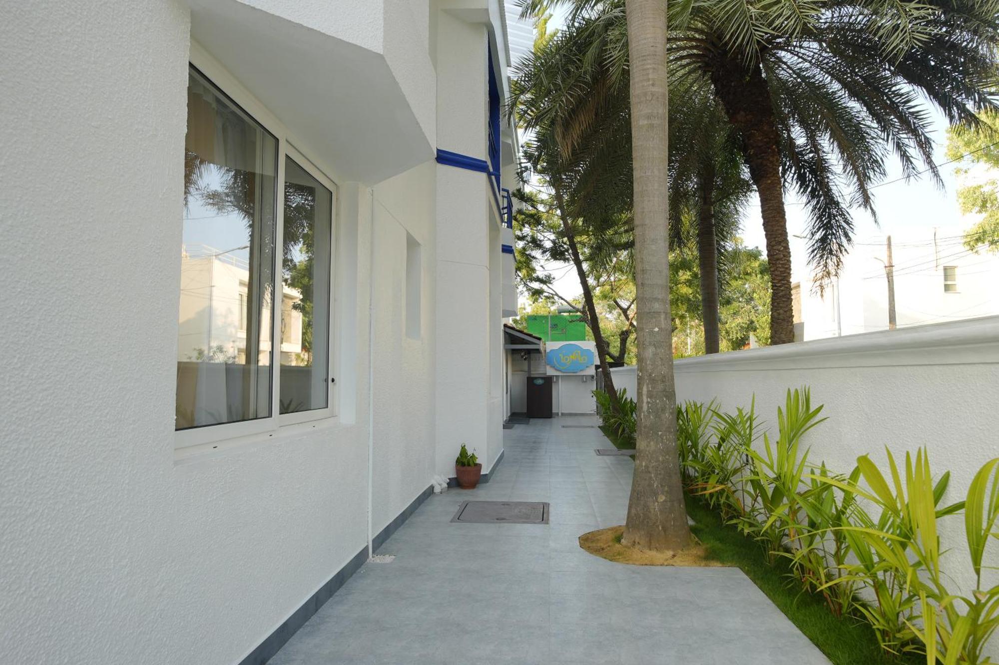 Bay Breeze Suites Chennai Exterior photo