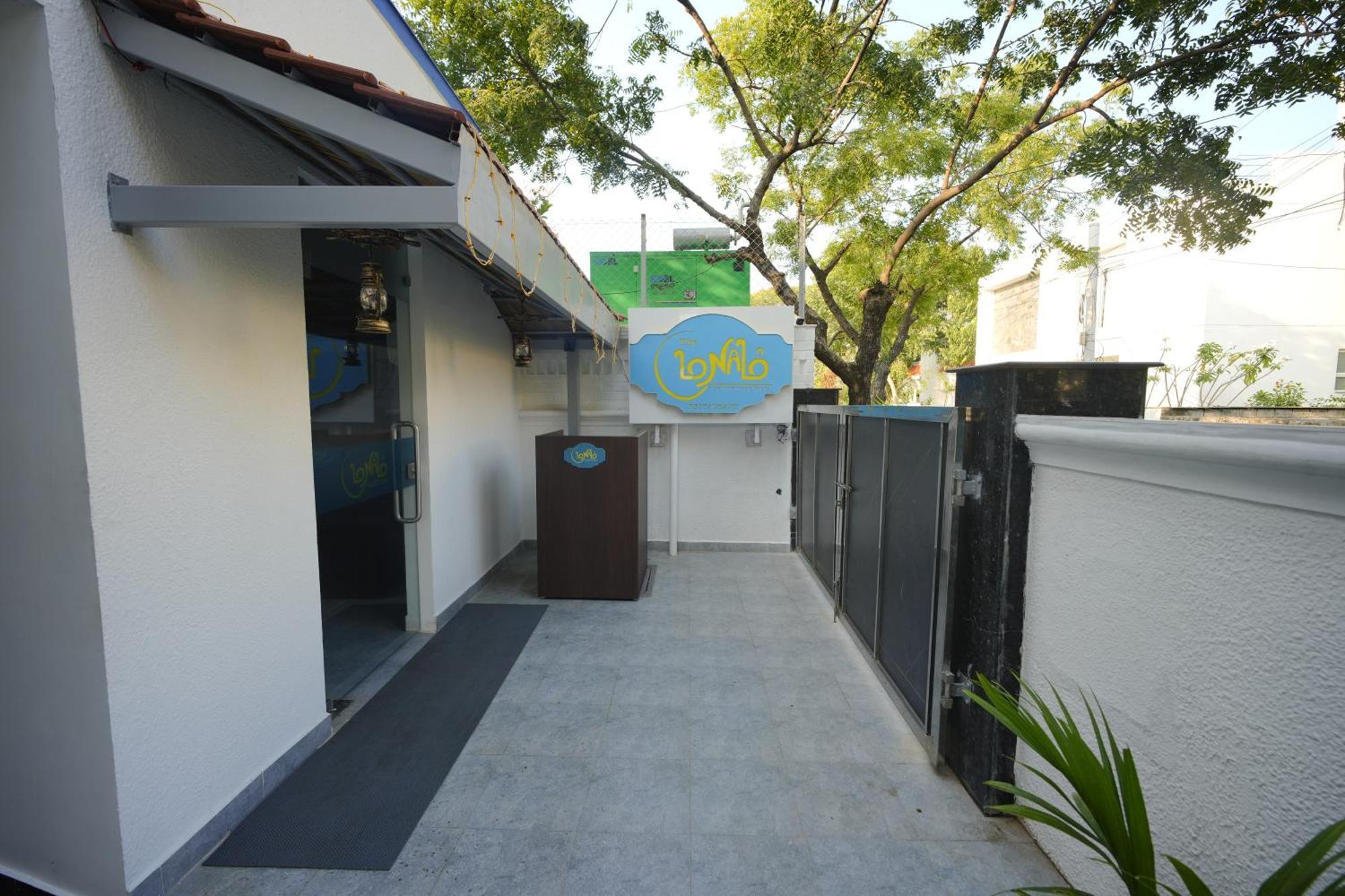 Bay Breeze Suites Chennai Exterior photo