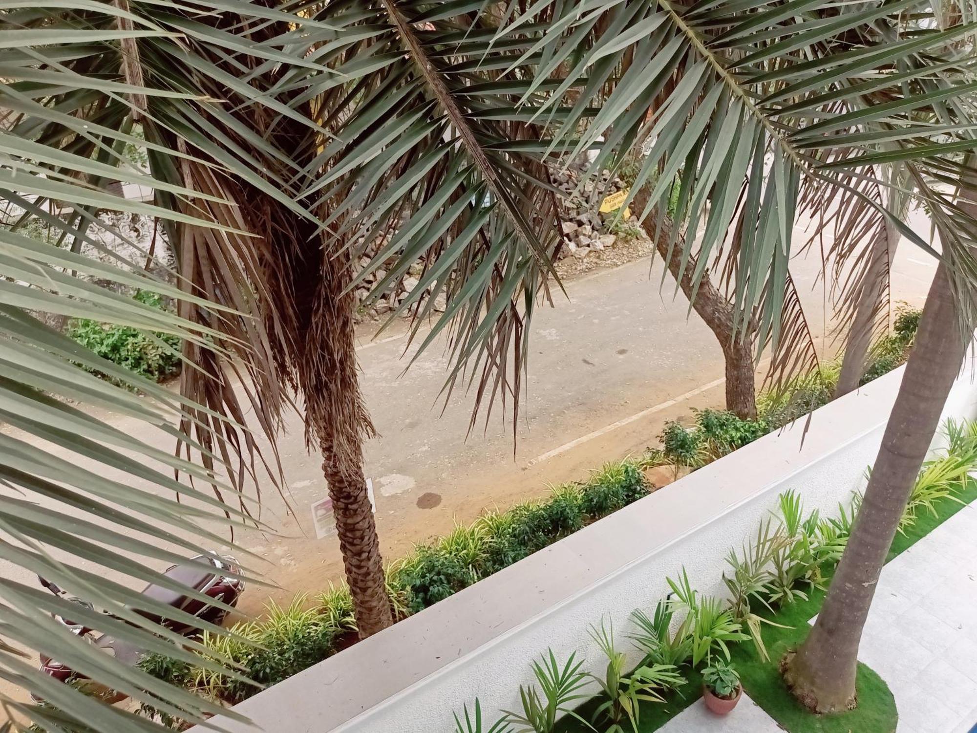 Bay Breeze Suites Chennai Exterior photo