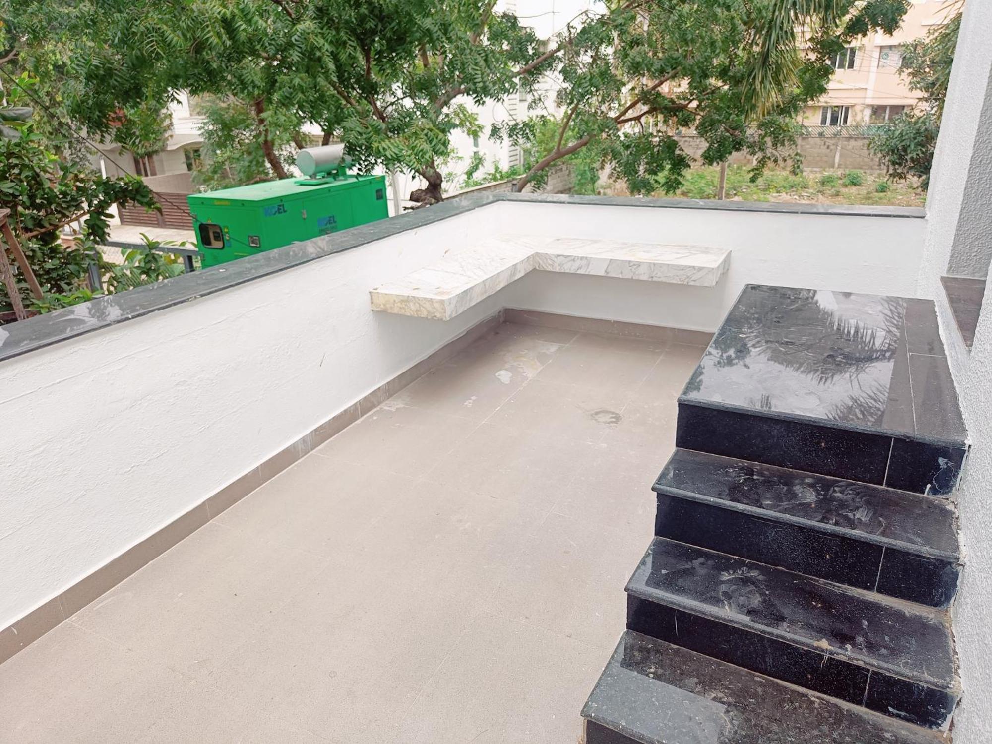 Bay Breeze Suites Chennai Exterior photo