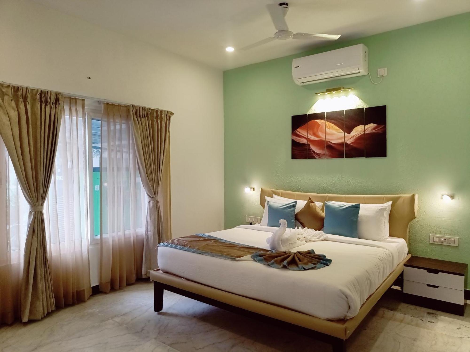 Bay Breeze Suites Chennai Exterior photo