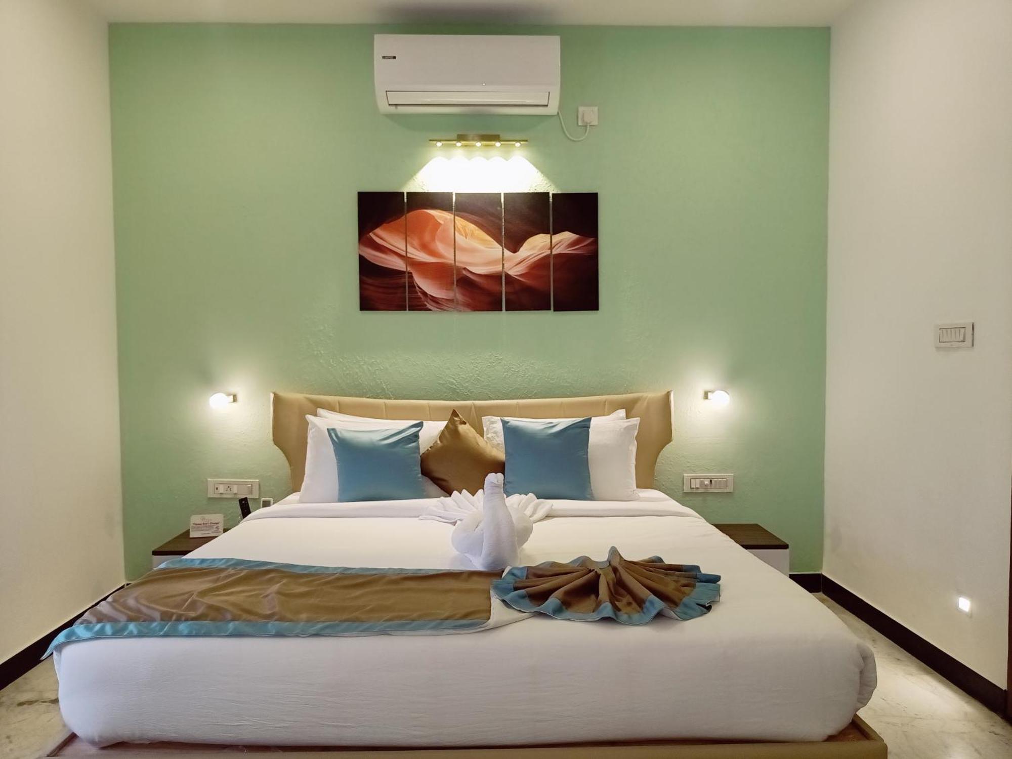 Bay Breeze Suites Chennai Exterior photo