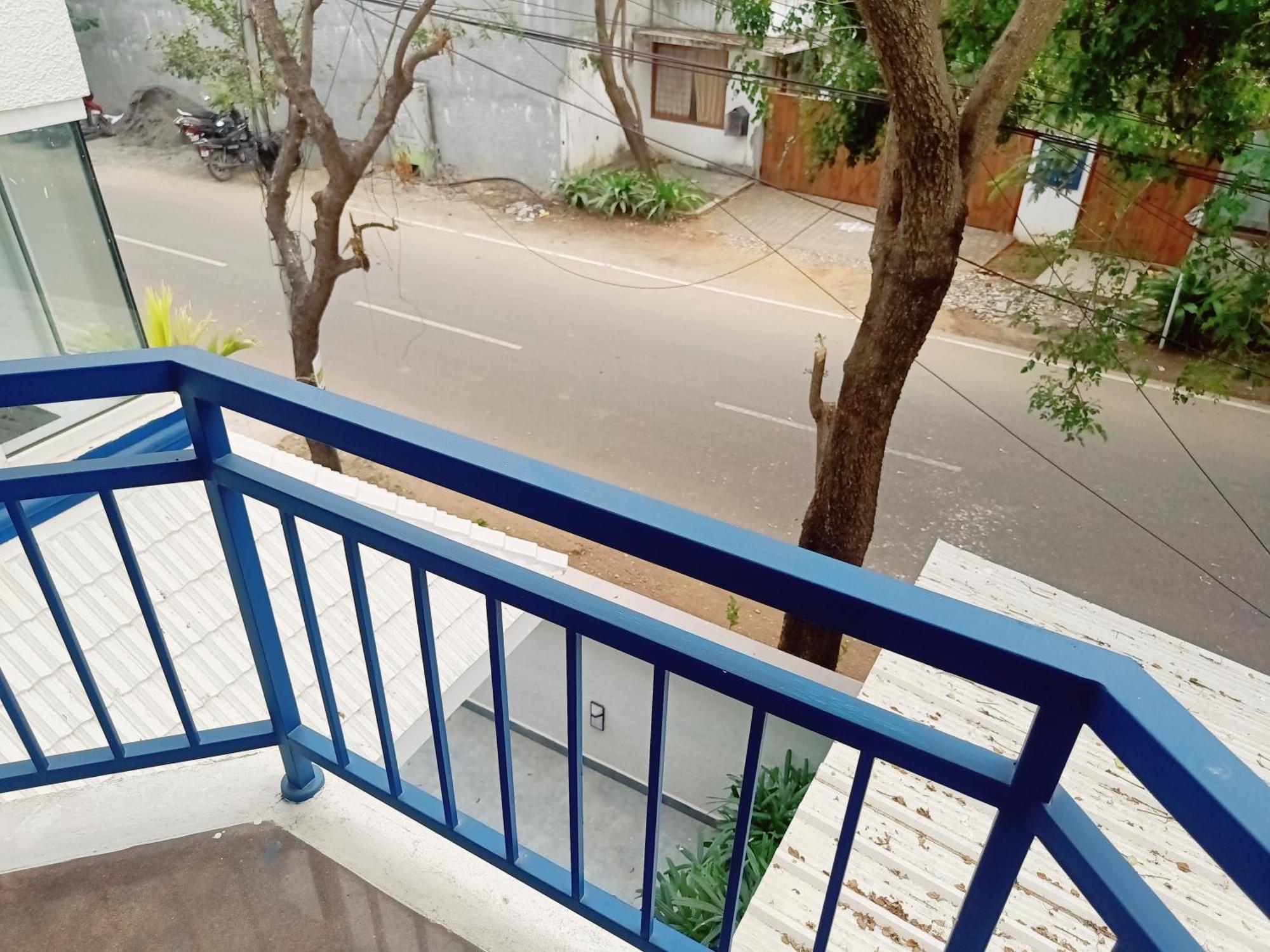 Bay Breeze Suites Chennai Exterior photo