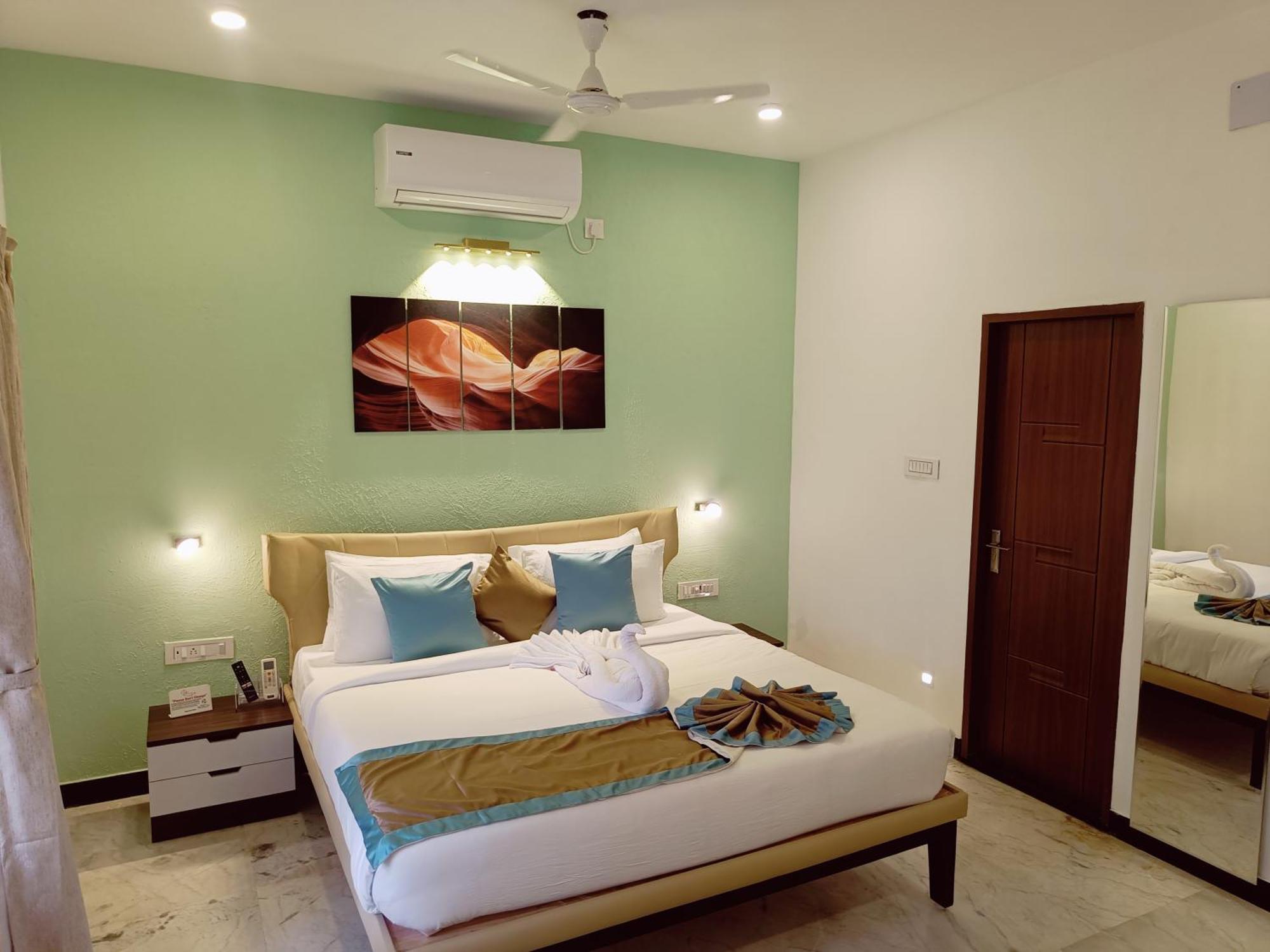 Bay Breeze Suites Chennai Exterior photo