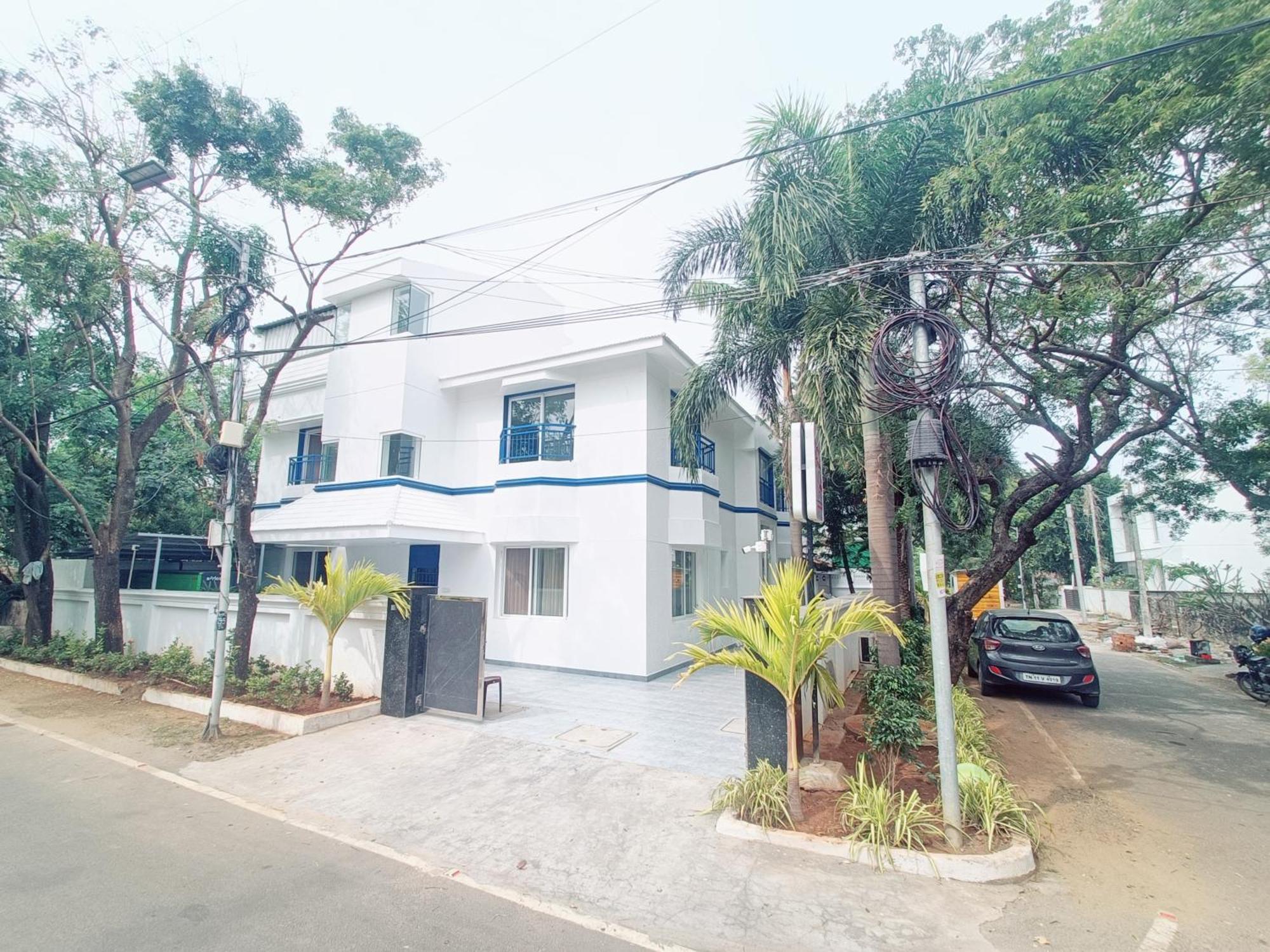 Bay Breeze Suites Chennai Exterior photo