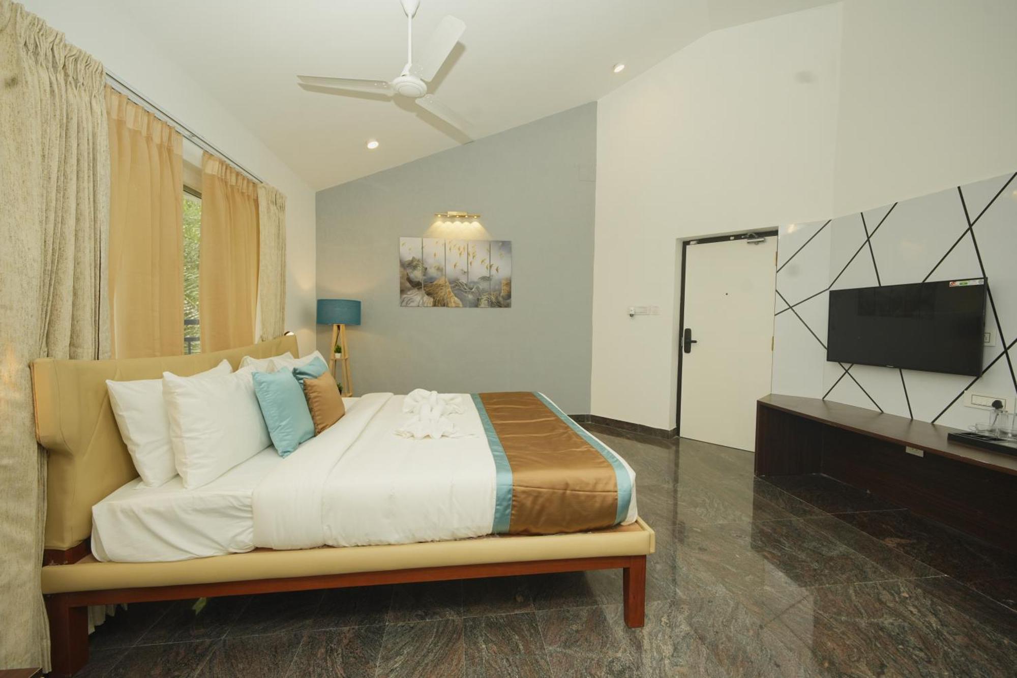 Bay Breeze Suites Chennai Exterior photo