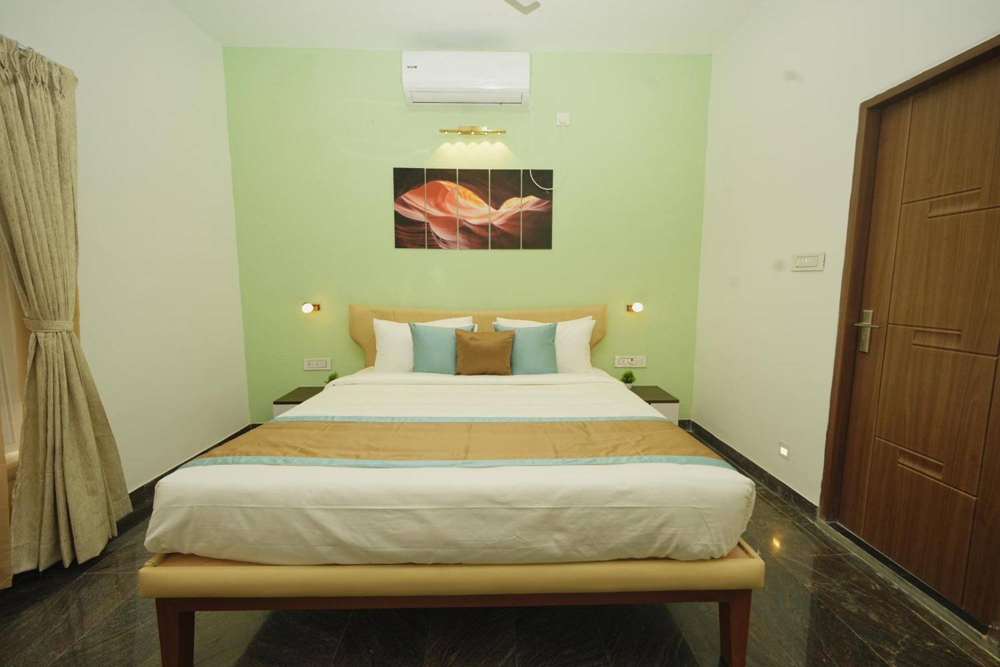 Bay Breeze Suites Chennai Exterior photo