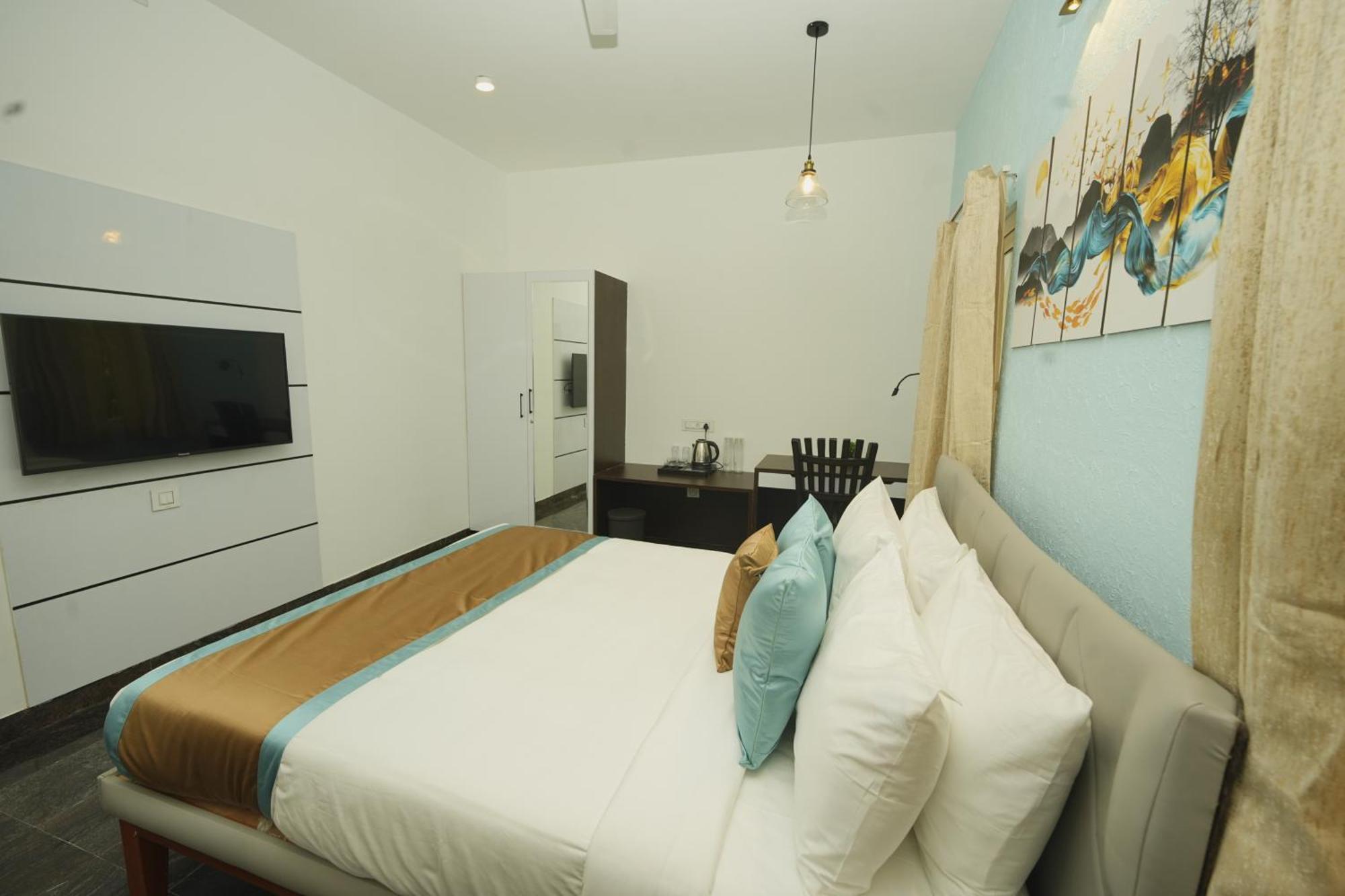 Bay Breeze Suites Chennai Exterior photo